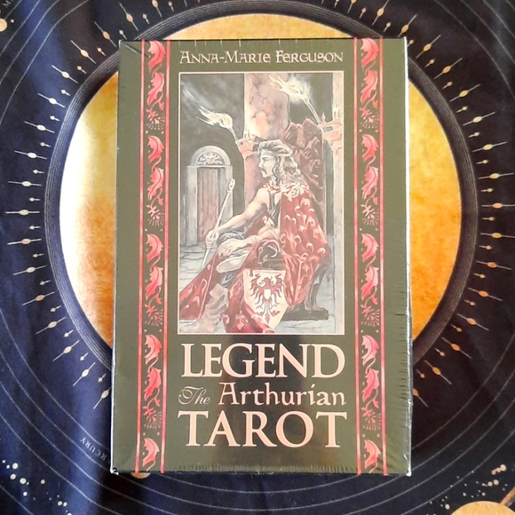 RESERVED! PLS DO NOT BUY! SEALED! LEGEND THE ARTHURIAN TAROT DECK BOOK SET - Picture 1 of 4